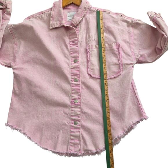 Celebrity Pink Woman's Faded Pink Button Up Jean Shacket Size Small - Picture 5 of 7